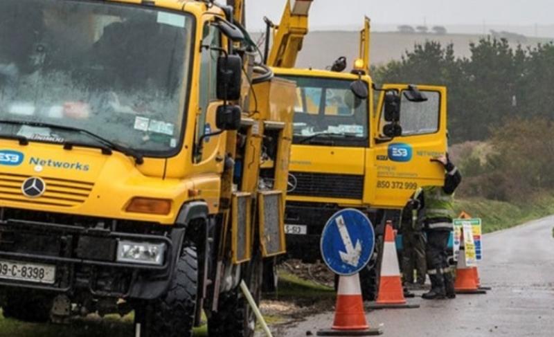 Thousands lose power around the country due to Storm Ashley