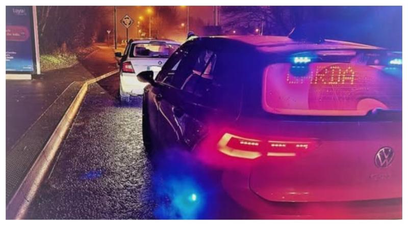 Garda&iacute; seize vehicle for checklist of driving offences