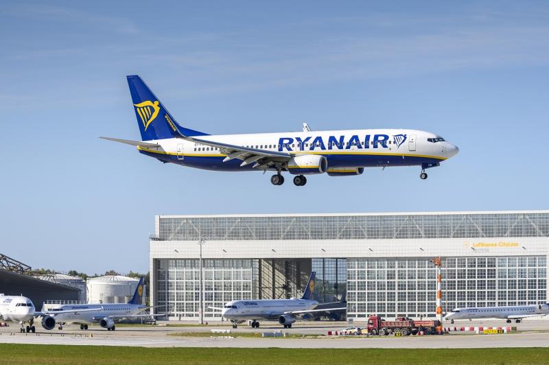 Irish holiday-goers warned of delays this summer amid shortage of air traffic controllers