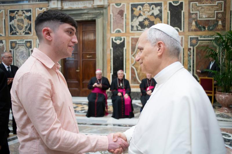 Longford teacher meets Pope Leo XIV during a private audience in the Vatican 