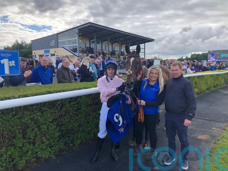 Santa Rossa sparkles in Grimes Hurdle at Tipperary