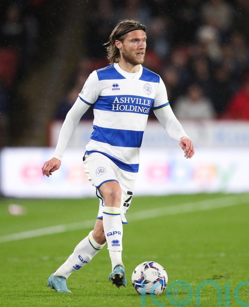 Reading sign midfielder Jeff Hendrick on season-long loan from Newcastle