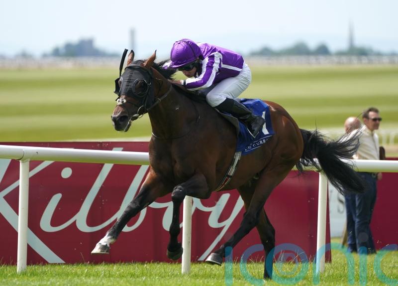 Moore keeps it simple as Order Of Australia repeats Minstrel win