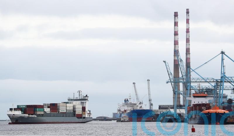 Cross-border trade continues to soar, figures show