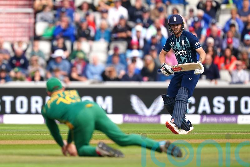 England bowled out for 201 in rain-shortened second ODI against South Africa