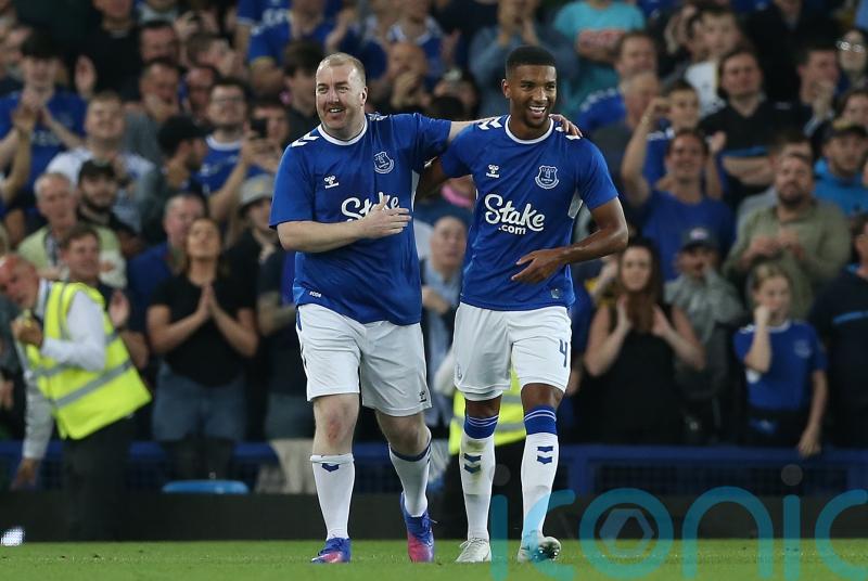 Everton fan lives the dream and Anderson turns 40 &ndash; Saturday&rsquo;s sporting social