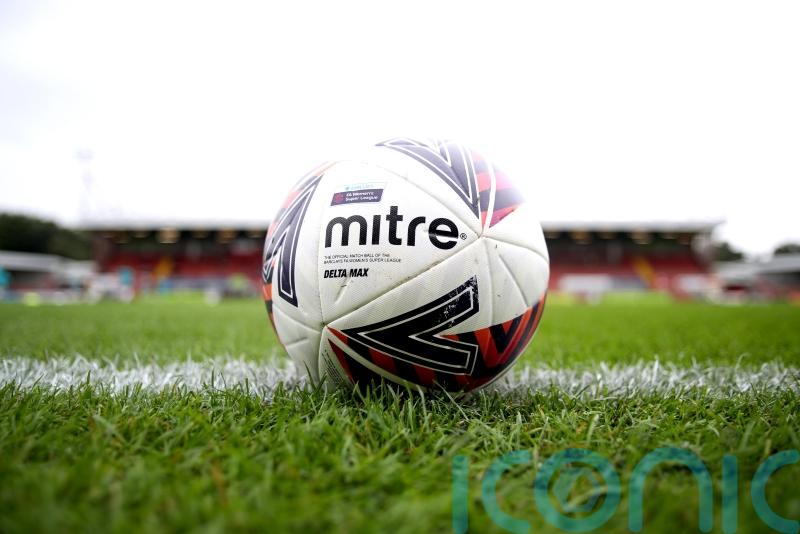 Crawley manager Kevin Betsy has full squad for visit of Leyton Orient