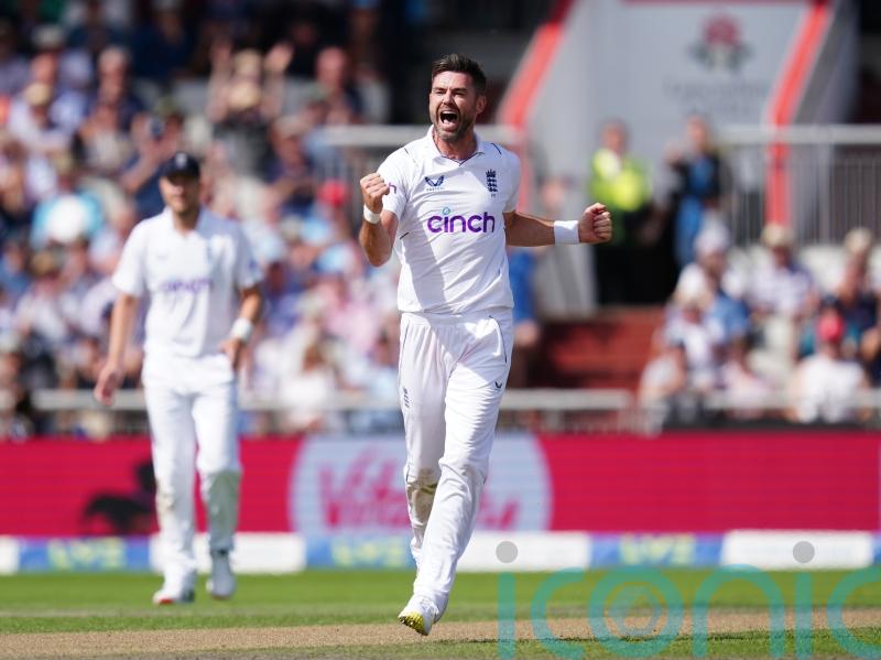 James Anderson felt South Africa played into England&rsquo;s hands by batting