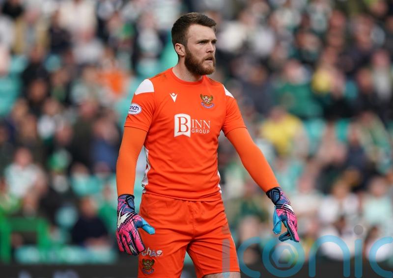 Hearts sign Scotland goalkeeper Zander Clark on three-year deal