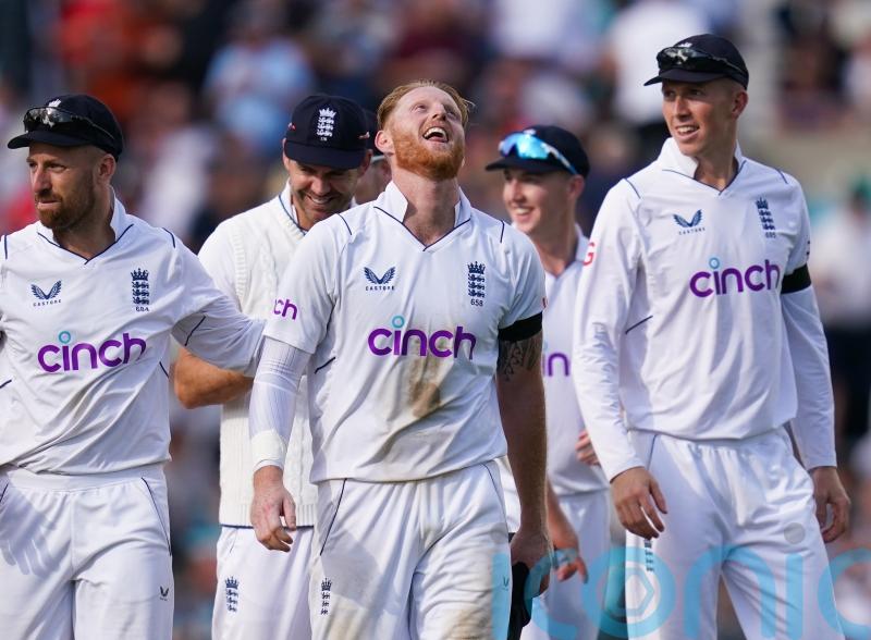 England seamers find swing to reduce South Africa to 146 for seven at tea