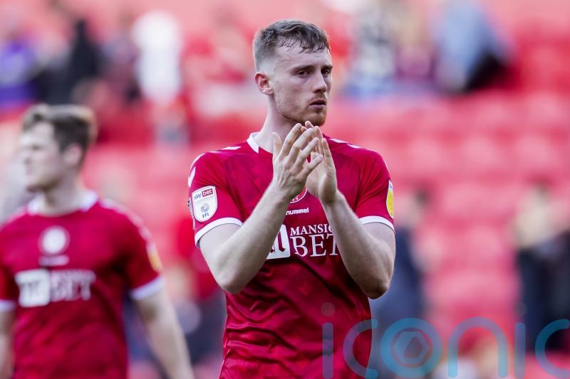Robbie Cundy scores against his former club to ease Barnsley to victory