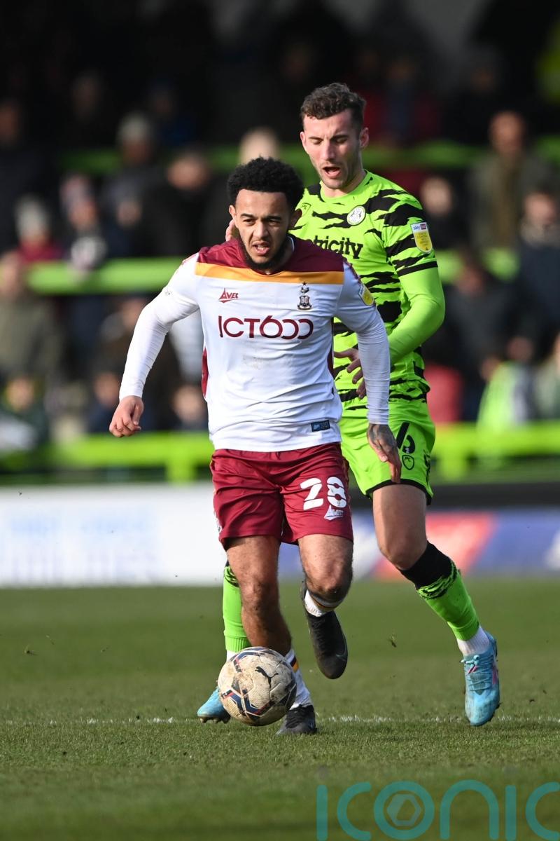 Bradford wait on duo for AFC Wimbledon clash