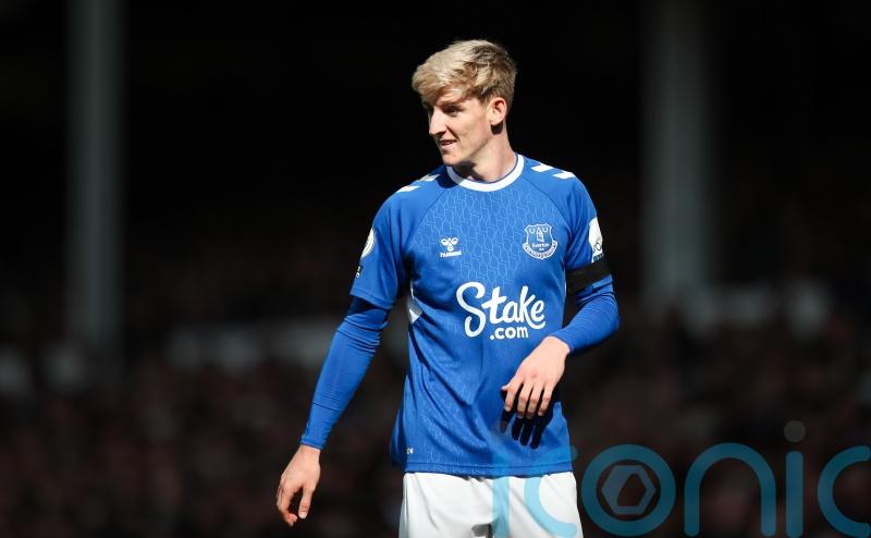 Anthony Gordon &lsquo;ready for challenge&rsquo; of gatecrashing England&rsquo;s World Cup squad