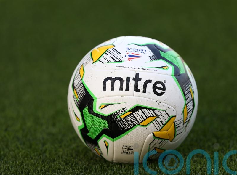 Ben Tollitt nets penalty equaliser as Oldham share spoils with sorry Scunthorpe