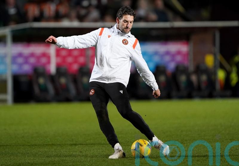 Dundee United duo Charlie Mulgrew and Steven Fletcher battling to face Hibs