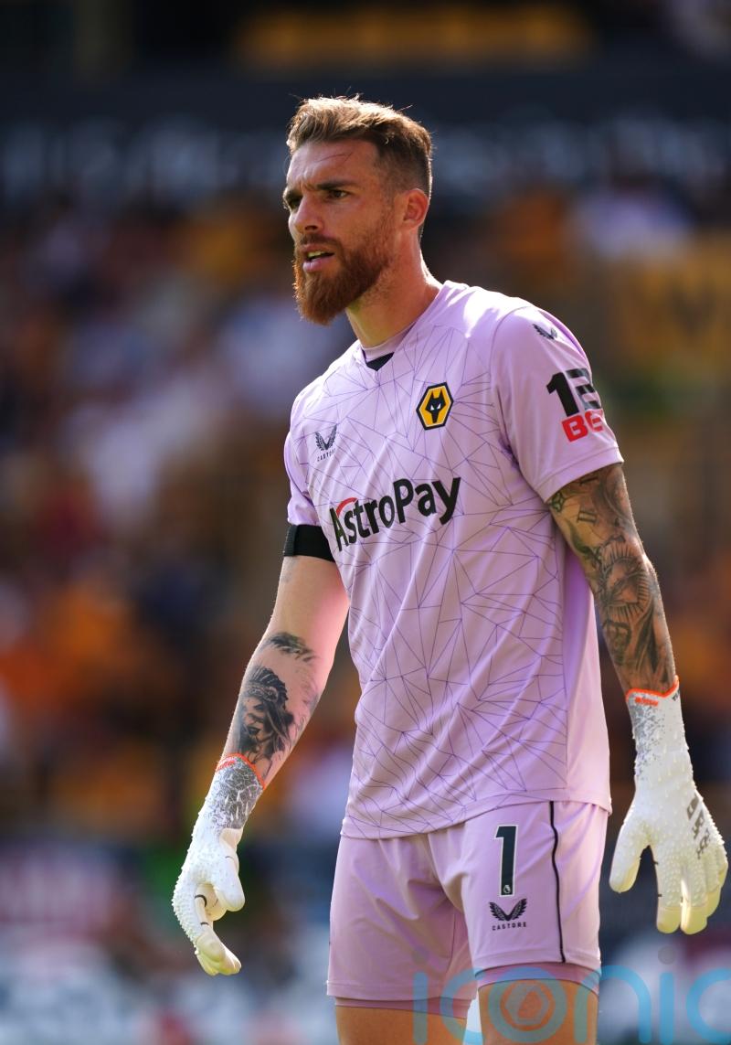 Wolves goalkeeper Jose Sa has been playing with a broken wrist for two months