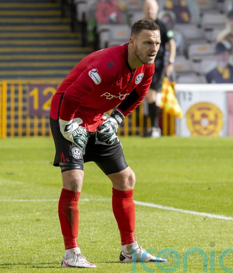 Trevor Carson&rsquo;s key saves earn St Mirren a point at home to Kilmarnock
