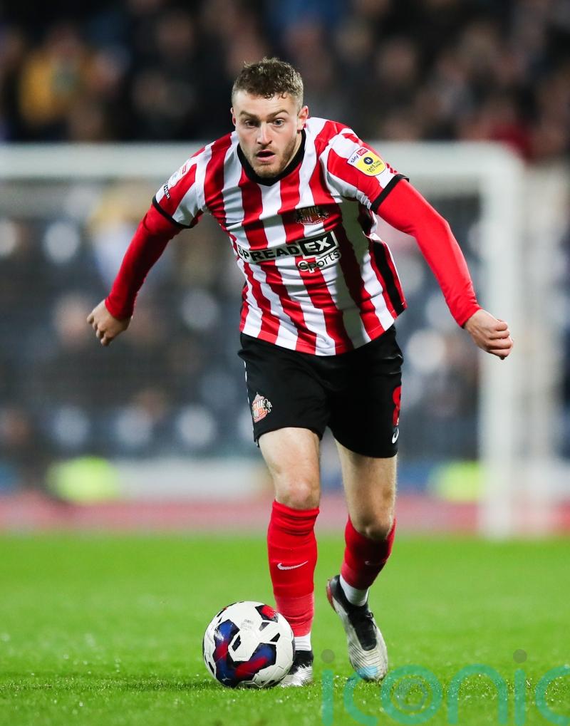 Elliot Embleton equaliser earns Sunderland draw at Luton