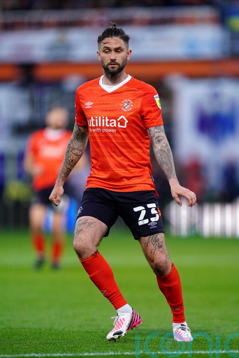 Luton without injured Henri Lansbury for Reading chash
