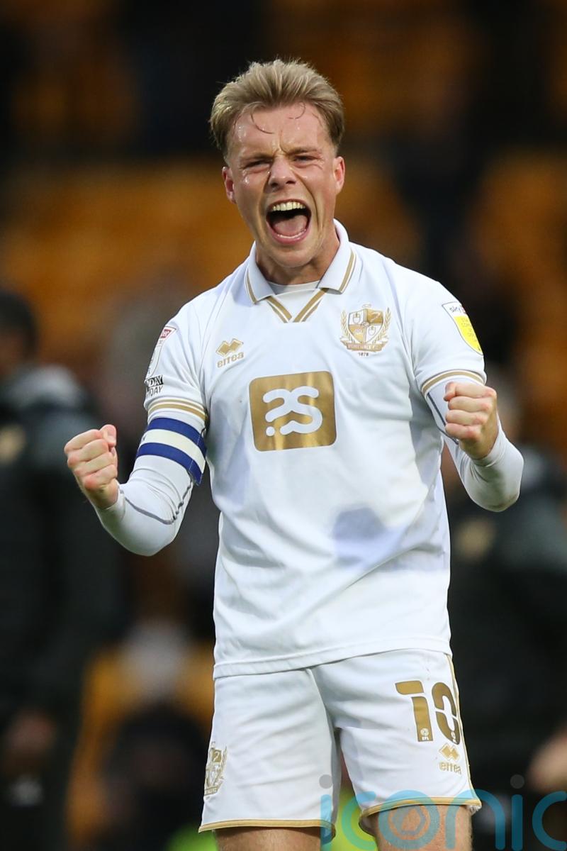 Port Vale come from behind twice to take a point at Wycombe