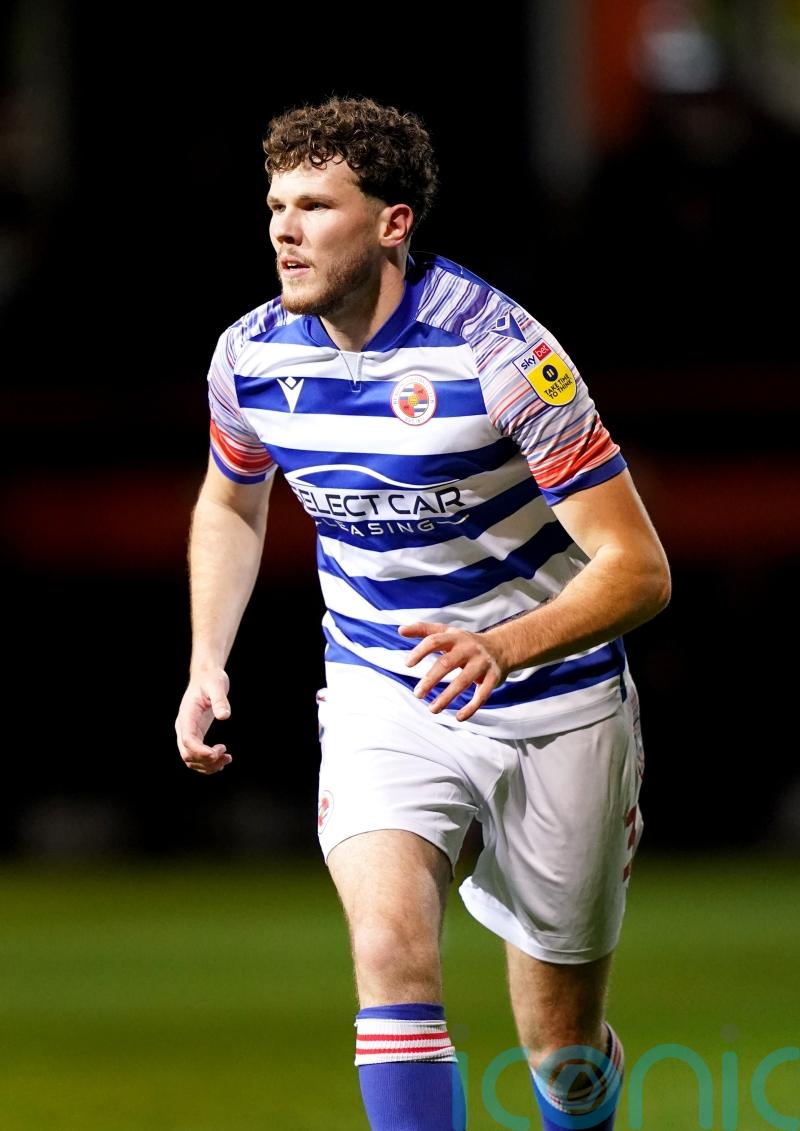 Reading to check on defender Tom Holmes ahead of clash with Preston