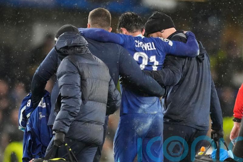 Graham Potter: Chelsea players shouldn&rsquo;t hold back despite World Cup injury risk