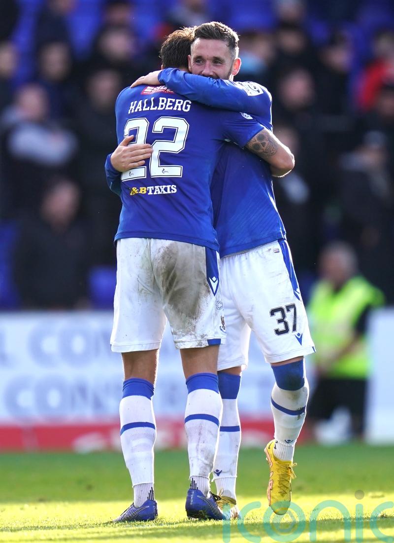 Nicky Clark produces moment of magic to earn St Johnstone a point at St Mirren