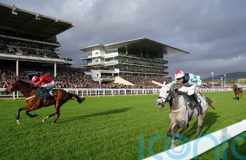 Thomas has Stolen Silver on course for big Cheltenham engagement