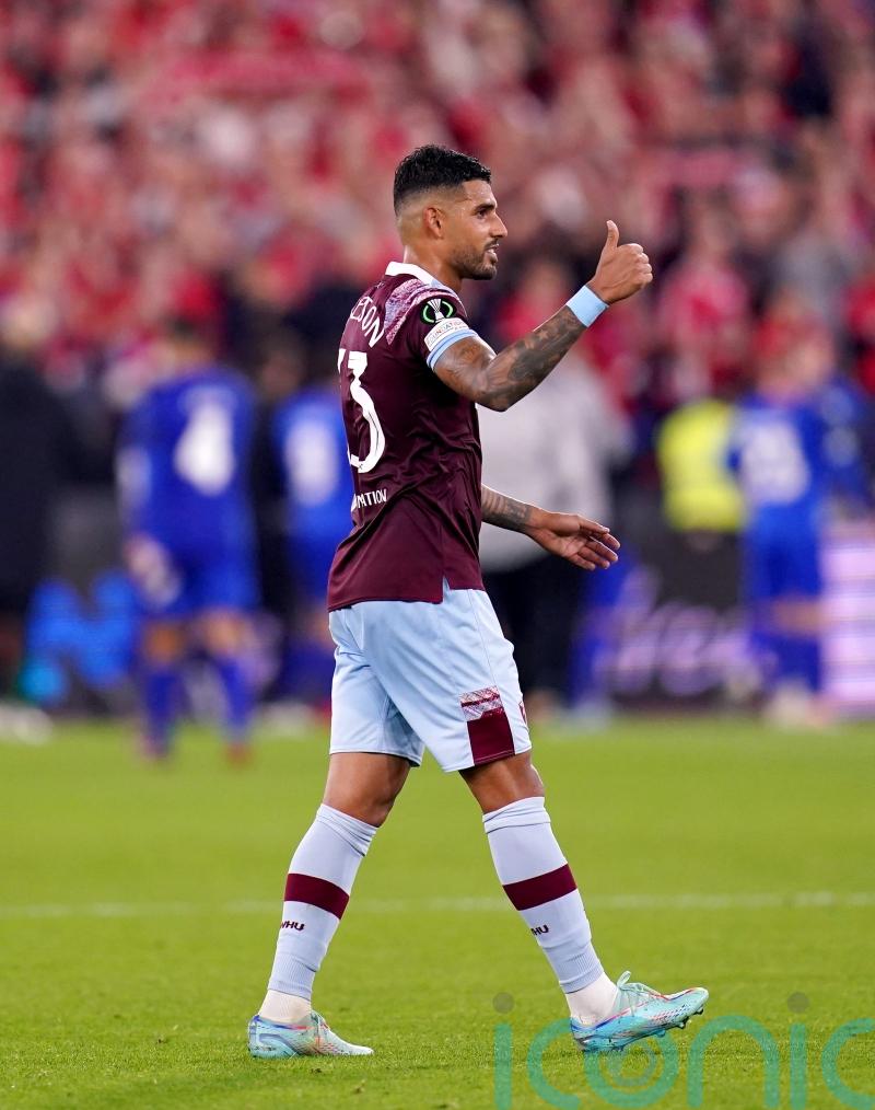 West Ham to give Emerson Palmieri late fitness test ahead of Leicester visit