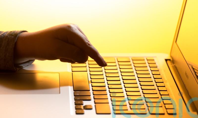 New TikTok research reveals a need for online safety discussion among families