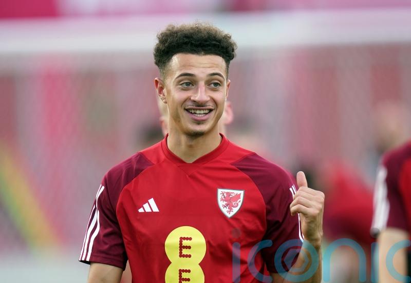 Ethan Ampadu confident Wales will handle searing temperatures in Qatar