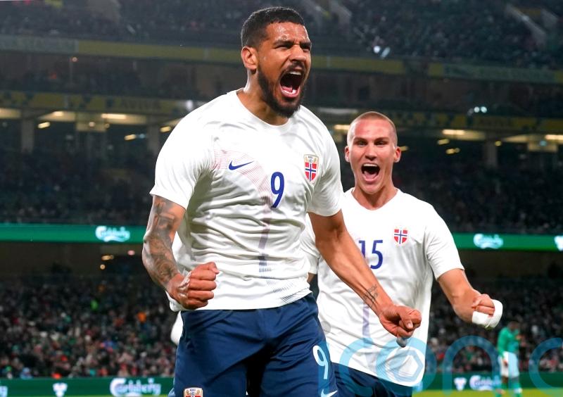 Ohi Omoijuanfo snatches late victory for Norway against the Republic of Ireland