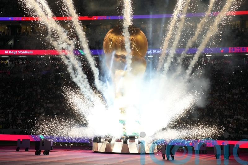 Today at the World Cup: Qatar fall flat while England opt to take knee