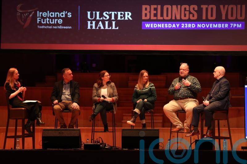 Leo Varadkar urged to announce citizens&rsquo; assembly on Irish unity