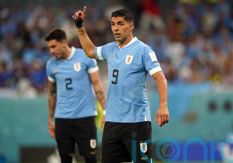 Uruguay and South Korea start World Cup campaigns with lacklustre draw