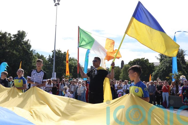 Ukrainian refugees arriving in Ireland asked to leave pets behind