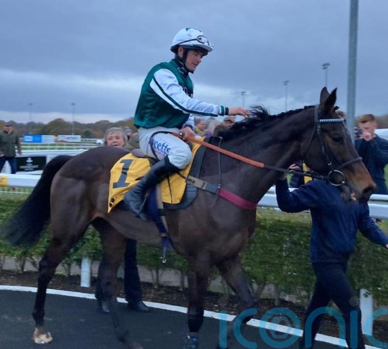 L&rsquo;Homme Presse delivers under top weight on Rehearsal return