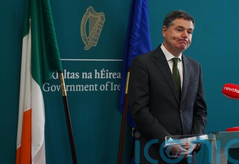 Irish government relaxes rules around bankers&rsquo; pay and bonuses