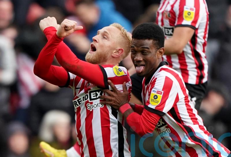 Sunderland shine to see off Millwall