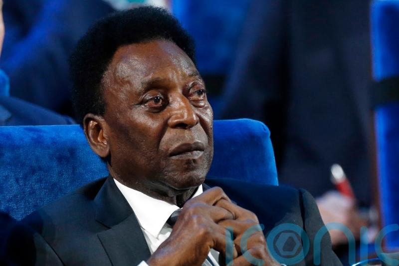 Pele is stable and responding to treatment, according to Sao Paulo hospital