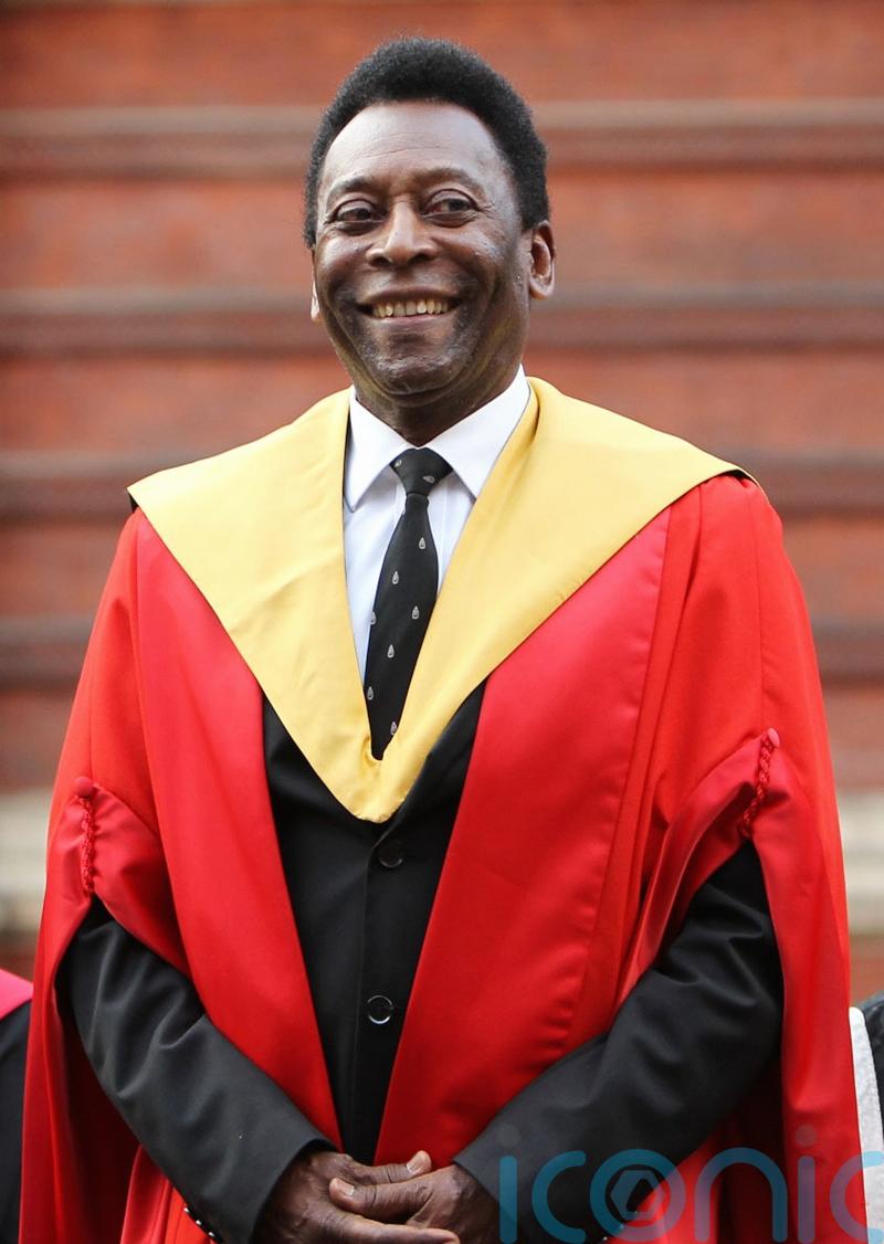 Pele says he is &lsquo;strong with a lot of hope&rsquo; amid health concerns