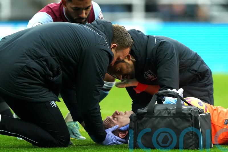 Premier League applies to take part in temporary concussion substitutes trial