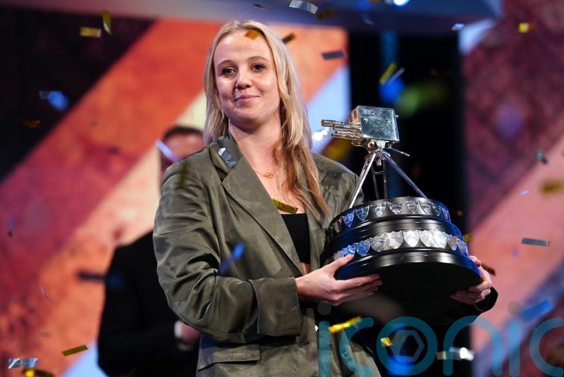 England star Beth Mead wins BBC Sports Personality of the Year award