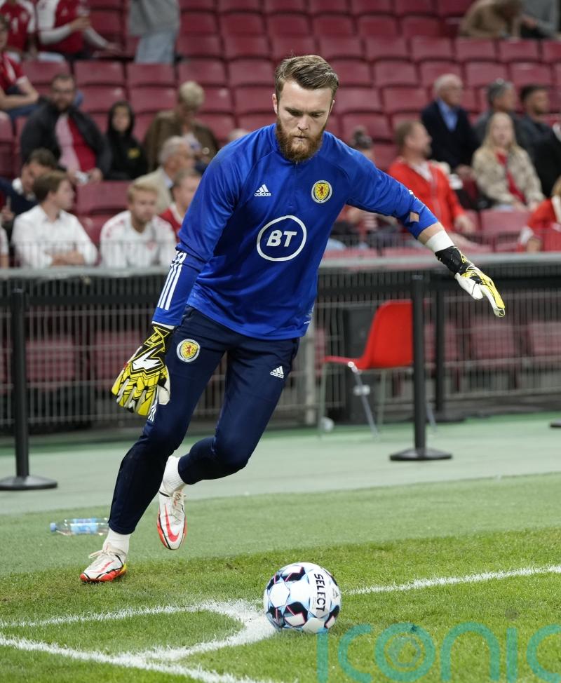 Robbie Neilson confident Zander Clark will relish chance to start for Hearts