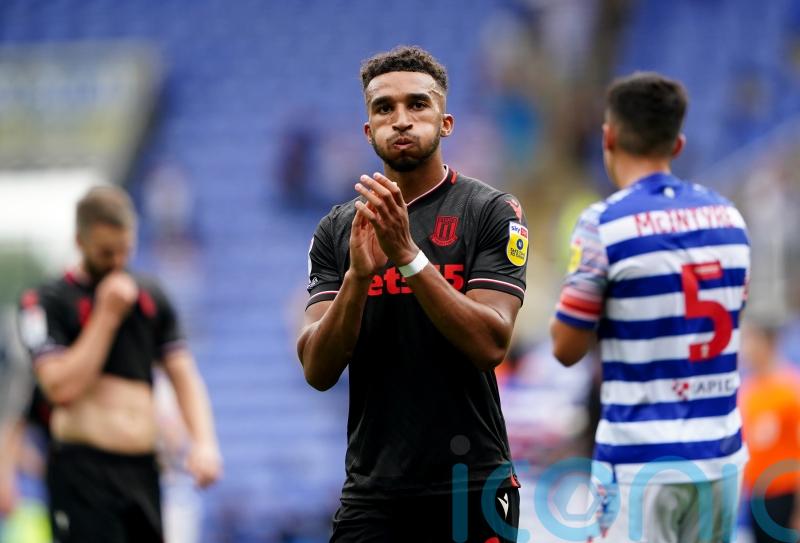 Stoke set league form aside to ease through in FA Cup