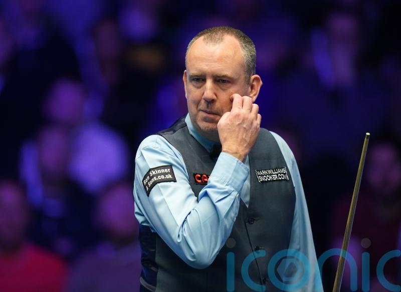 Mark Williams buzzing after defying wasp attack to advance in Masters