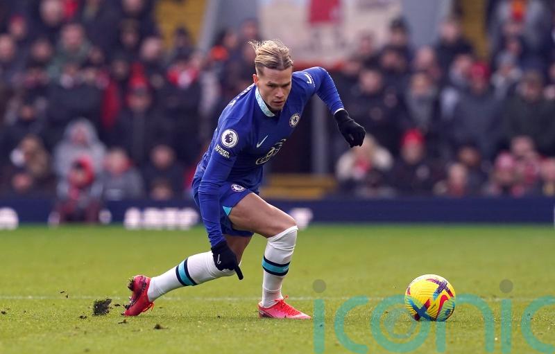 Cesar Azpilicueta advises &lsquo;very confident&rsquo; Mykhailo Mudryk to ignore price tag