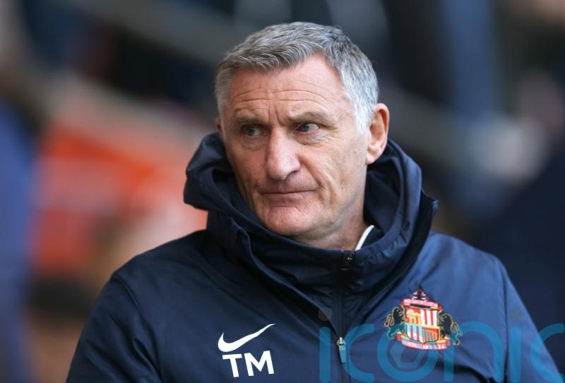 Tony Mowbray urges Sunderland to embrace &lsquo;great test&rsquo; against Fulham in FA Cup