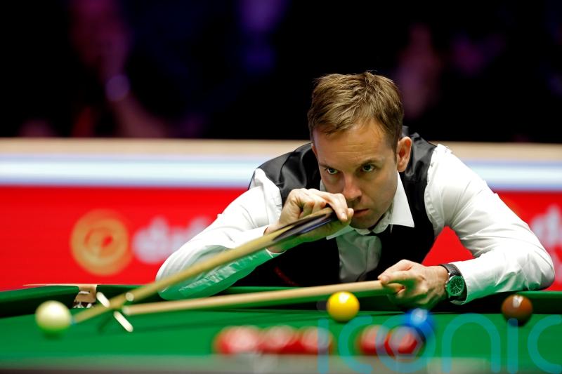 Ali Carter beats Robert Milkins in decider to reach third German Masters final