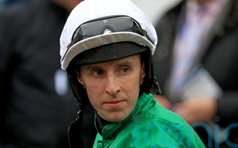 Mark Walsh on the sidelines after weekend fall at Leopardstown